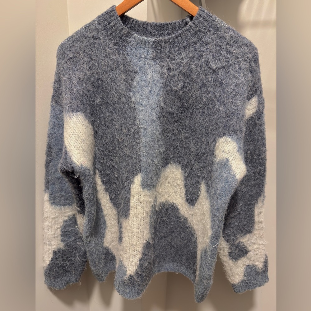 Elegant Blue and White Women's Crew Neck Sweater
